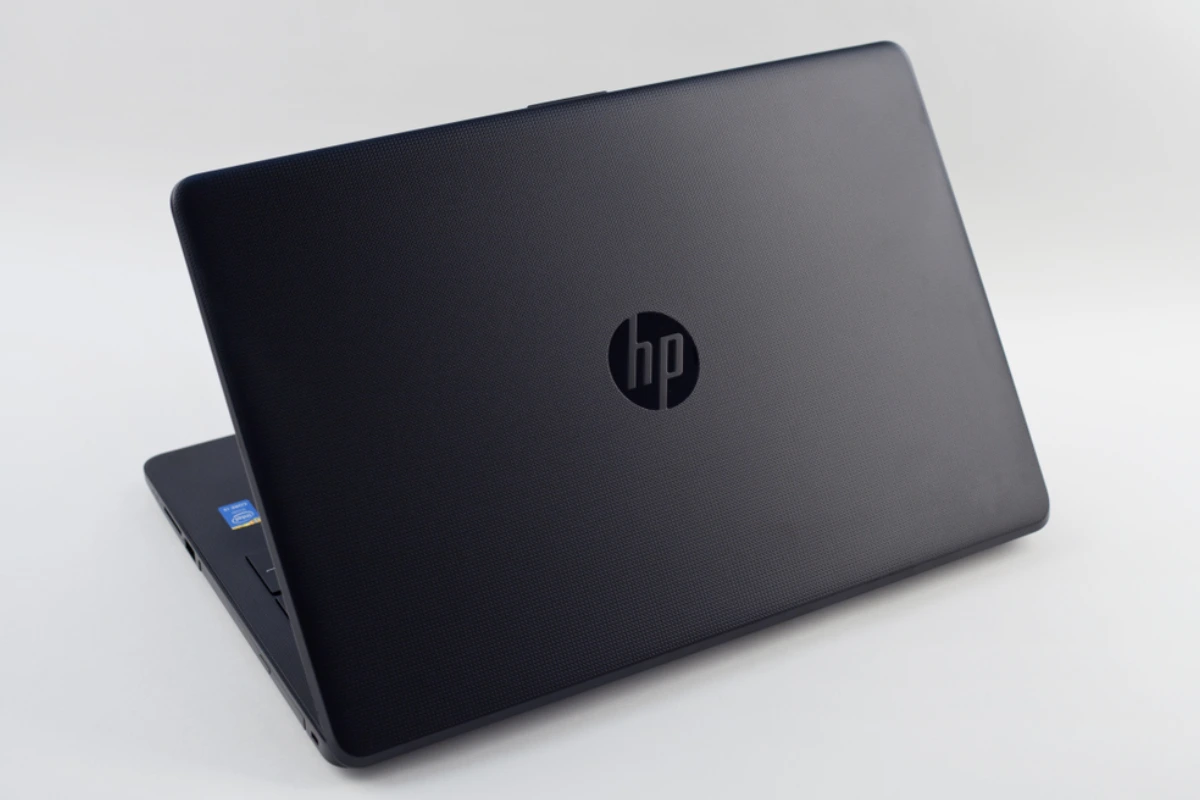 HP laptop under 1000 aed
